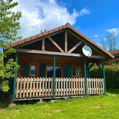 Kamp alanı Camping-chalets La Faviere